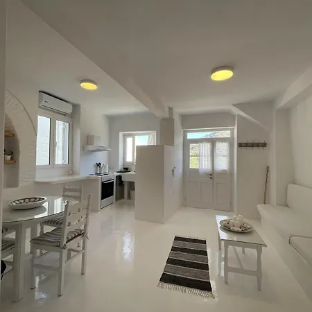 The Down Steki House 公寓